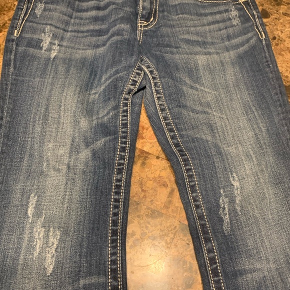 Miss Me Jeans - Like New - Barely Worn - Picture 3 of 8